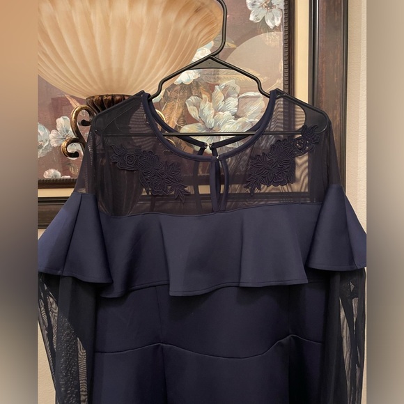 Lane Bryant dress size 22/24 stretching material. Please check all picture - Picture 4 of 14